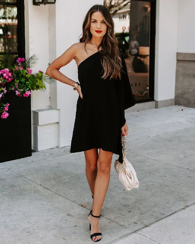 Leather mini dresses for a edgy style Side To Side One Shoulder Statement Dress - Black Leather mini dresses for a edgy style Side To Side One Shoulder Statement Dress - Black