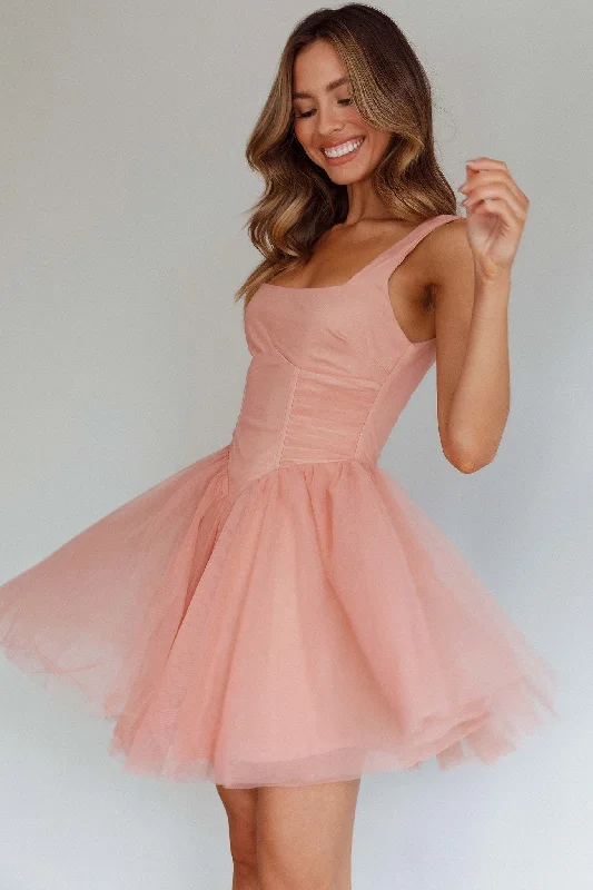 Linen mini dresses for a breathable summer option La Ballerine Layered Mesh Mini Dress Lipstick Linen mini dresses for a breathable summer option La Ballerine Layered Mesh Mini Dress Lipstick