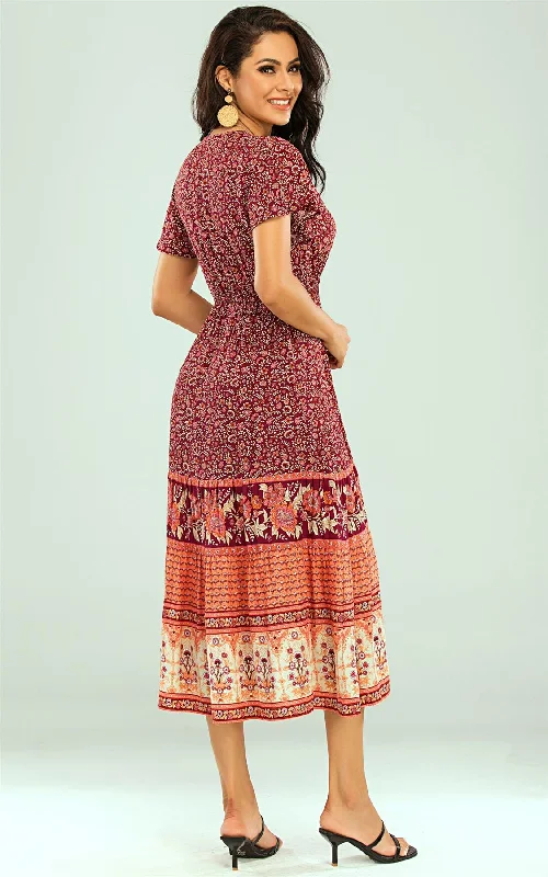 Plaid midi dresses for a fall - themed family gathering Gestuftes Midikleid mit Blumenmuster in Rot Plaid midi dresses for a fall - themed family gathering Gestuftes Midikleid mit Blumenmuster in Rot