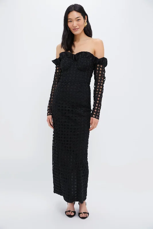 Midi dresses with pleated bodices for a classic and tailored look Cane Lace Off the Shoulder Monique Dress Midi dresses with pleated bodices for a classic and tailored look Cane Lace Off the Shoulder Monique Dress