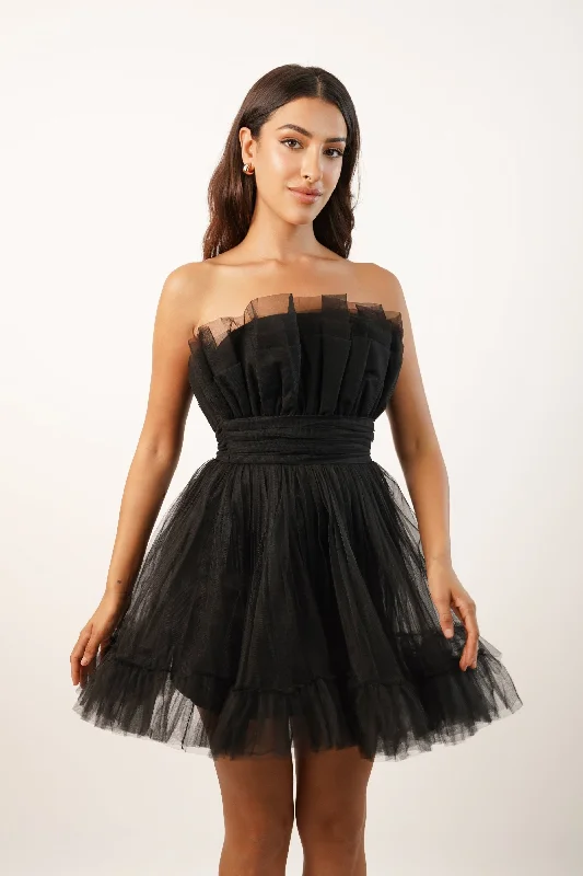 Mini dresses with gathered skirts for a voluminous effect Nanita Tulle Mini Dress in Black Mini dresses with gathered skirts for a voluminous effect Nanita Tulle Mini Dress in Black