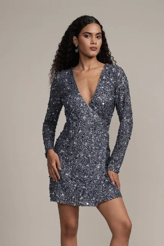 Printed mini dresses for a casual day out Gwen Grey Long Sleeve Embellished Mini Dress Printed mini dresses for a casual day out Gwen Grey Long Sleeve Embellished Mini Dress