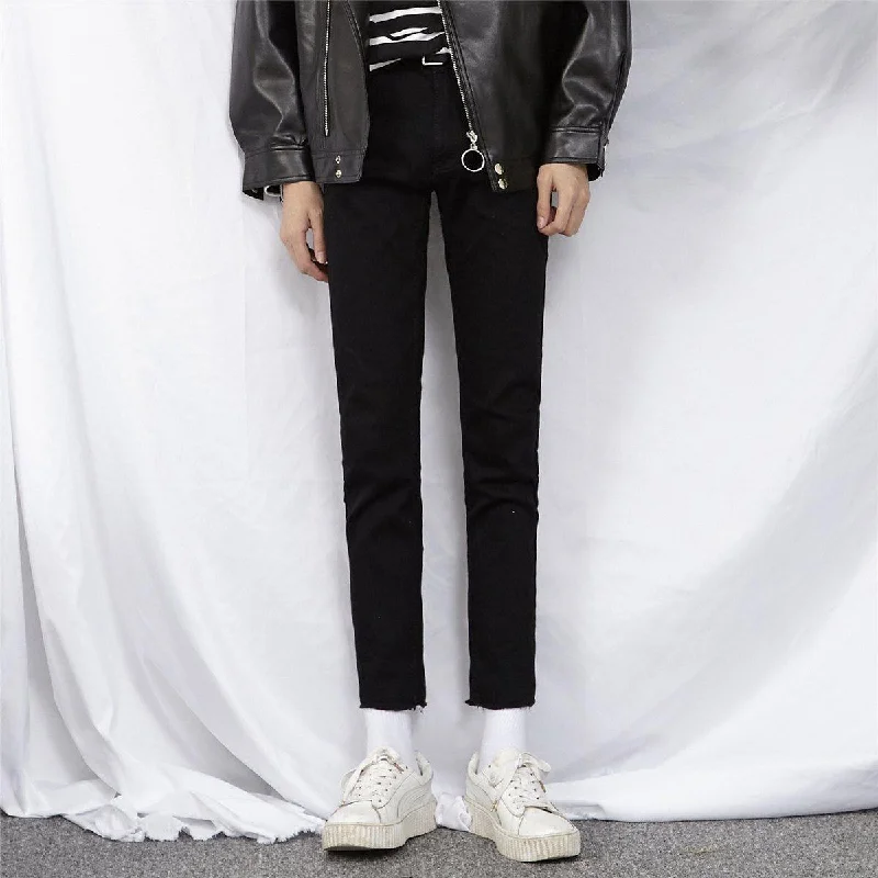 Acid - wash women jeans with a retro finishElastic Black Skinny Jeans
