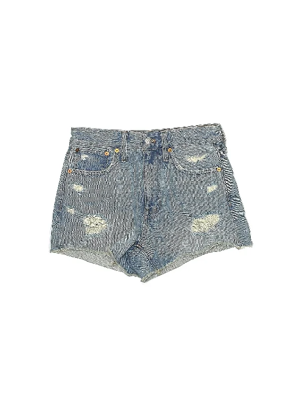Plus Size Women's Denim Shorts with a Button - Fly in Dark Indigo for a Durable and Timeless StyleHigh-Rise Denim Shorts Plus Size Women's Denim Shorts with a Button - Fly in Dark Indigo for a Durable and Timeless StyleHigh-Rise Denim Shorts