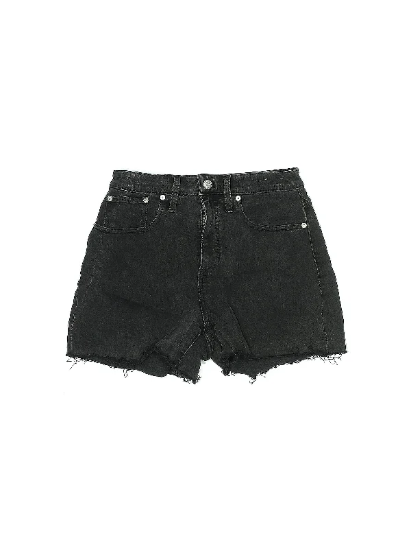 Plus Size Women's Denim Shorts with Embroidered Flowers in Light Blue for a Feminine TouchHigh-Rise Denim Shorts in Dark Wash