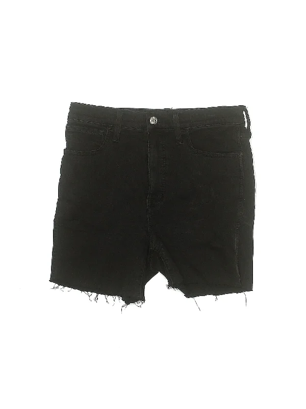 High - Waisted Plus Size Women's Denim Shorts with Distressed Details for a Trendy LookHigh-Rise Denim Shorts in Dark Wash High - Waisted Plus Size Women's Denim Shorts with Distressed Details for a Trendy LookHigh-Rise Denim Shorts in Dark Wash