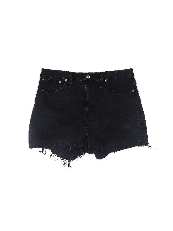 Women's Printed Tropical Patterned Shorts in Turquoise for a Beachy and Fun LookHigh-Rise Denim Shorts in Dark Wash