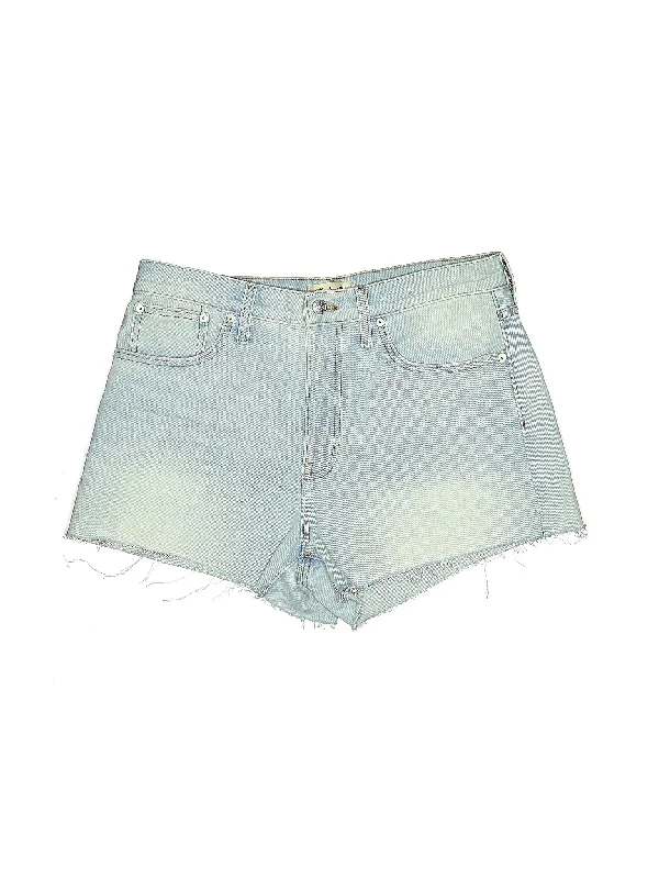 Women's Printed Animal Print Shorts in Brown and Black for a Bold and Fashion - Forward AppearanceHigh-Rise Denim Shorts in Light Wash Women's Printed Animal Print Shorts in Brown and Black for a Bold and Fashion - Forward AppearanceHigh-Rise Denim Shorts in Light Wash