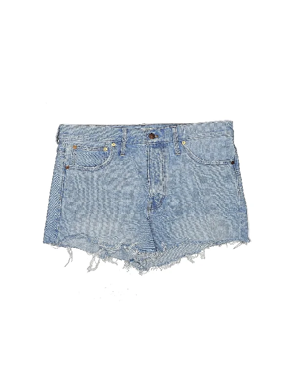 Women's Printed Animal Print Shorts in Brown and Black for a Bold and Fashion - Forward AppearanceHigh-Rise Denim Shorts in Light Wash Women's Printed Animal Print Shorts in Brown and Black for a Bold and Fashion - Forward AppearanceHigh-Rise Denim Shorts in Light Wash