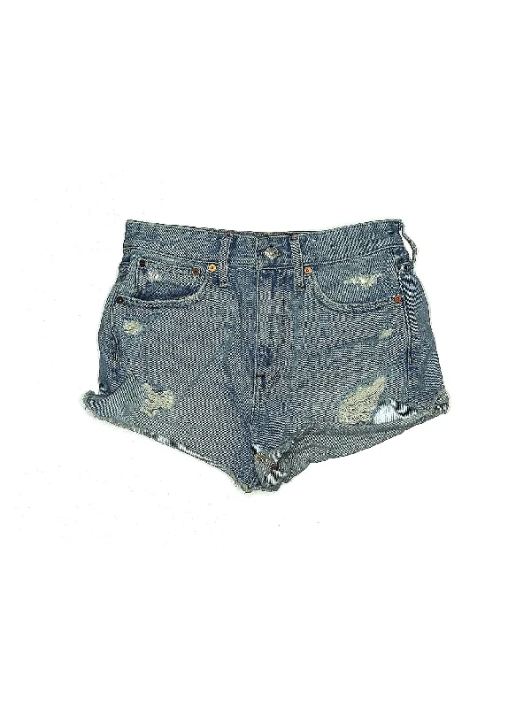 High - Waisted Plus Size Women's Denim Shorts with Distressed Details for a Trendy LookHigh-Rise Denim Shorts in Light Wash