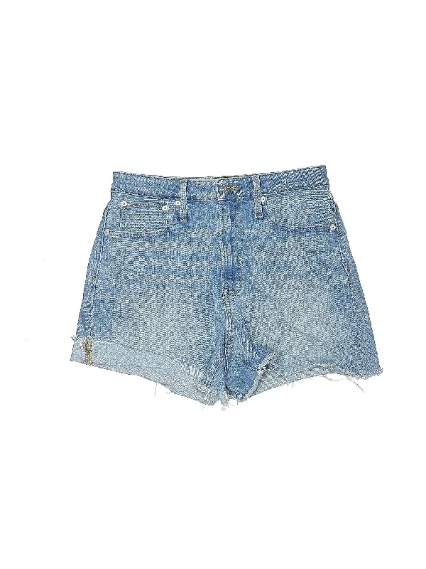 Women's Printed Floral Linen Shorts in Pastel Colors for a Summer Beach OutfitHigh-Rise Denim Shorts in Light Wash