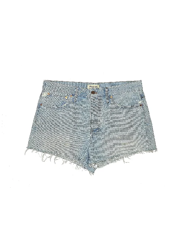 Plus Size Women's Denim Shorts with a Button - Fly in Dark Indigo for a Durable and Timeless StyleHigh-Rise Denim Shorts in Medium Wash Plus Size Women's Denim Shorts with a Button - Fly in Dark Indigo for a Durable and Timeless StyleHigh-Rise Denim Shorts in Medium Wash