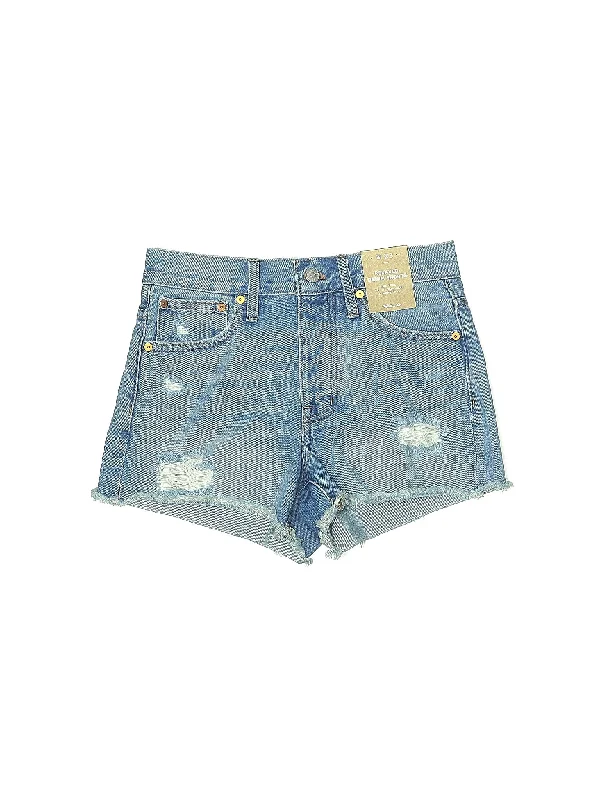 Women's Leather - Look Faux Leather Shorts in Black for an Edgy and Bold AppearanceHigh-Rise Denim Shorts in Medium Wash Women's Leather - Look Faux Leather Shorts in Black for an Edgy and Bold AppearanceHigh-Rise Denim Shorts in Medium Wash