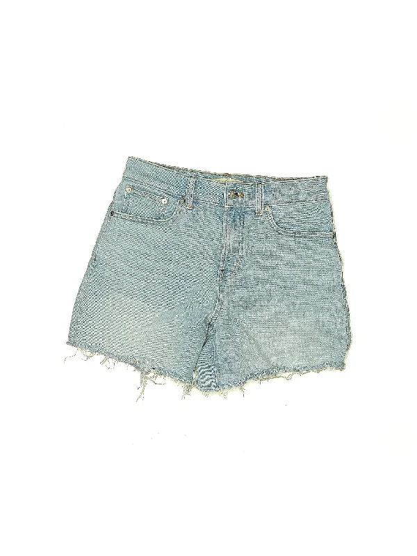 Plus Size Women's Cargo Shorts in Olive Green with Multiple Pockets for Outdoor AdventuresLow-Rise Denim Shorts in Light Wash