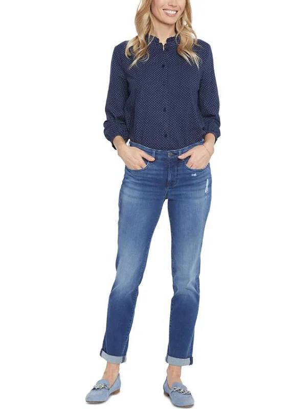 Skinny women jeans with a form - fitting designMargot Girlfriend Womens Denim Light Wash Straight Leg Jeans