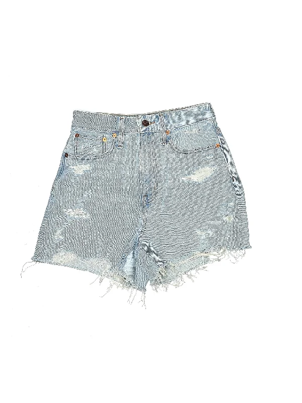 Plus Size Women's Cargo Shorts in Olive Green with Multiple Pockets for Outdoor AdventuresMid-Rise Denim Shorts Plus Size Women's Cargo Shorts in Olive Green with Multiple Pockets for Outdoor AdventuresMid-Rise Denim Shorts