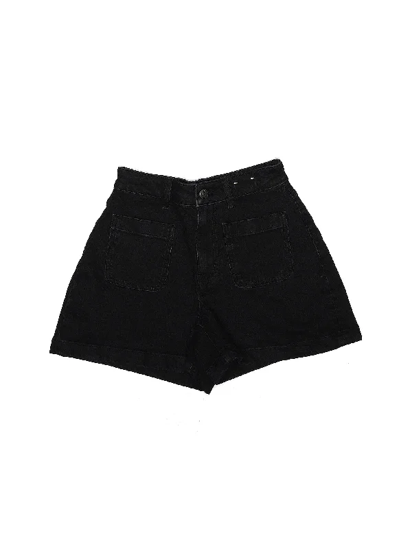 Women's Lace - Trimmed Shorts in White for a Romantic and Elegant OutfitMid-Rise Denim Shorts in Dark Wash Women's Lace - Trimmed Shorts in White for a Romantic and Elegant OutfitMid-Rise Denim Shorts in Dark Wash