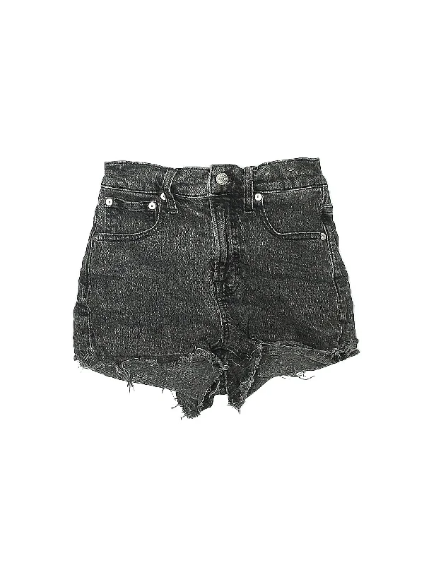 Plus Size Women's Elastic Waistband Linen Shorts in Navy Blue for a Comfortable Everyday OptionMid-Rise Denim Shorts in Light Wash Plus Size Women's Elastic Waistband Linen Shorts in Navy Blue for a Comfortable Everyday OptionMid-Rise Denim Shorts in Light Wash