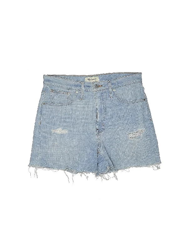 Women's Printed Tropical Patterned Shorts in Turquoise for a Beachy and Fun LookMid-Rise Denim Shorts in Light Wash Women's Printed Tropical Patterned Shorts in Turquoise for a Beachy and Fun LookMid-Rise Denim Shorts in Light Wash