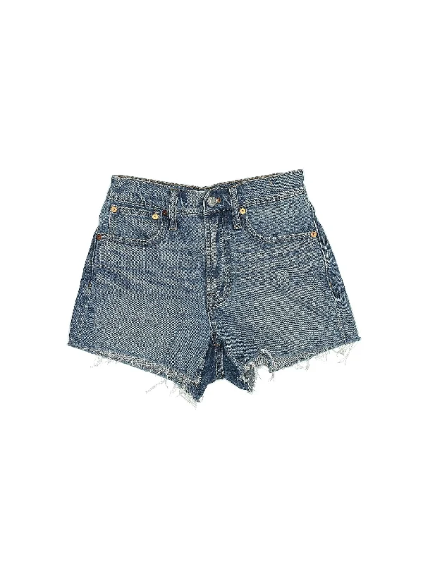 Plus Size Women's Stretch Cotton Athletic Shorts with Side Pockets for Workout SessionsMid-Rise Denim Shorts in Medium Wash