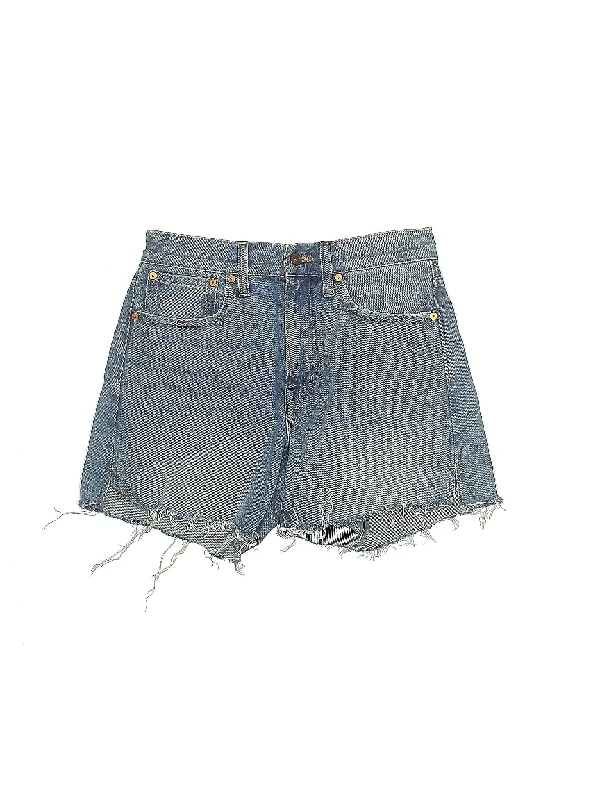 Women's Lace - Trimmed Shorts in White for a Romantic and Elegant OutfitMid-Rise Denim Shorts in Medium Wash Women's Lace - Trimmed Shorts in White for a Romantic and Elegant OutfitMid-Rise Denim Shorts in Medium Wash