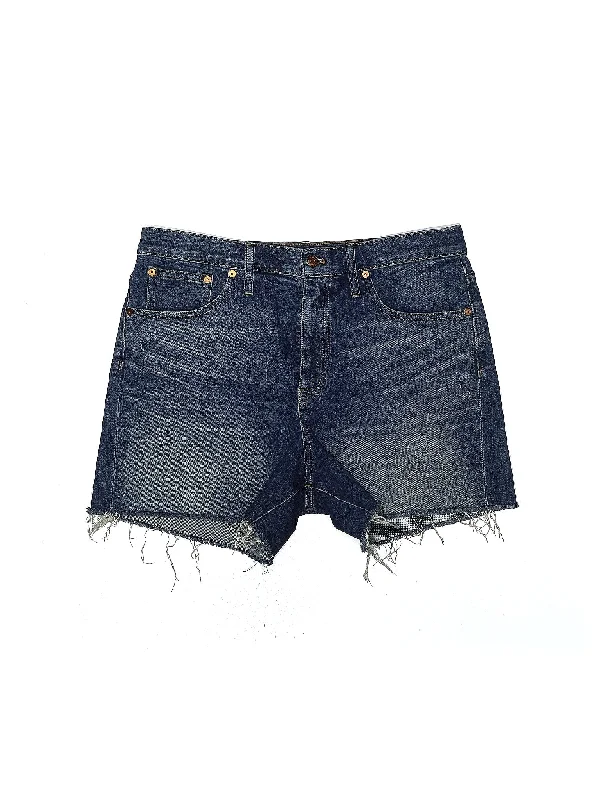 Plus Size Women's Denim Shorts with Embroidered Flowers in Light Blue for a Feminine TouchMid-Rise Denim Shorts in Medium Wash Plus Size Women's Denim Shorts with Embroidered Flowers in Light Blue for a Feminine TouchMid-Rise Denim Shorts in Medium Wash