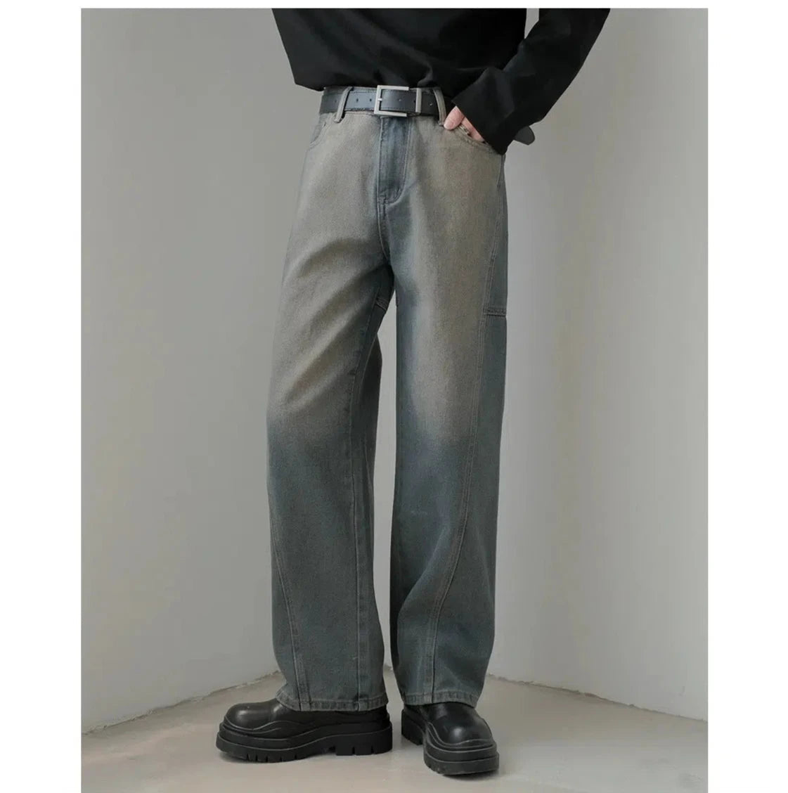 Mom jeans for a nostalgic and casual lookNostalgic Blue Wide-Leg Jeans