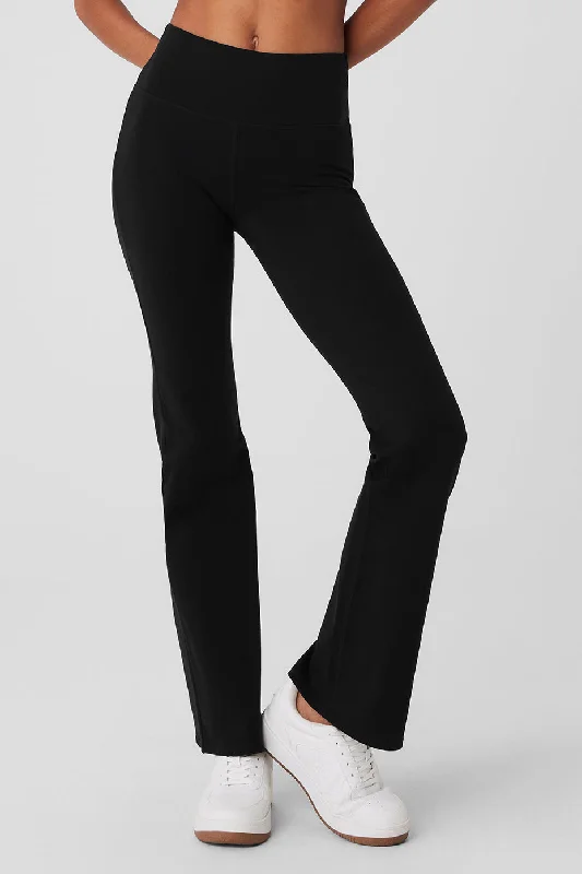 Women's Denim - Look Tight Trousers in Light Blue for a Casual and Versatile OptionAirbrush High-Waist Flare Legging - Black