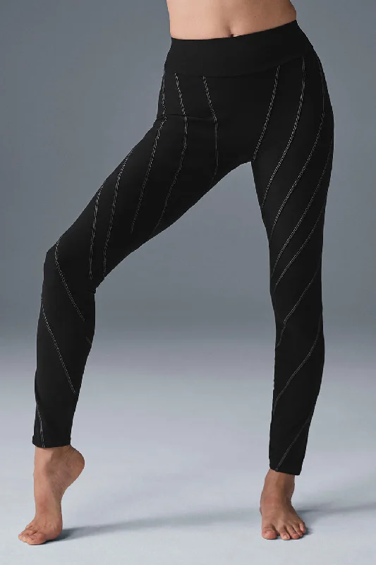 Women's Velvet Tight Trousers in Burgundy for a Luxurious and Elegant AppearanceAlosoft High-Waist Sunray Legging - Black/White