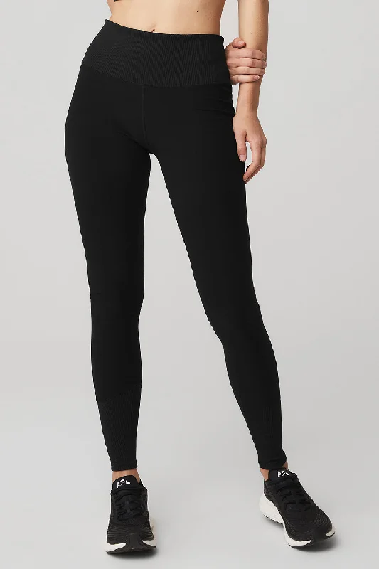 Plus Size Women's Corduroy Tight Trousers in Olive Green for a Retro and Cozy VibeHigh-Waist Alosoft Lounge Legging - Black
