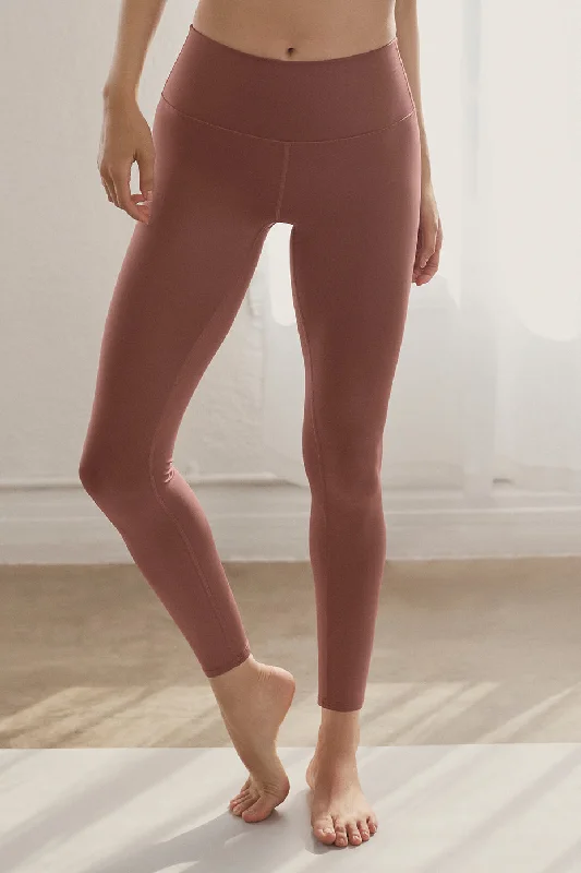 Plus Size Women's Sheer Tight Trousers in Nude for a Subtle and Stylish Statement7/8 High-Waist Airlift Legging - Chestnut