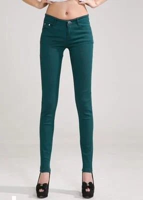 Cargo women jeans with multiple pockets for added functionalityWomen Skinny Jeans, Green