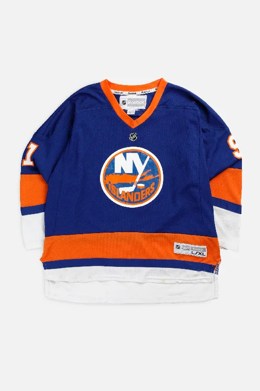 Women's jersey with a zip - up front for easy on - offVintage NY Islanders NHL Jersey - Women's M