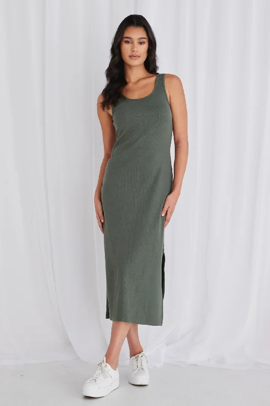 Maxi Women Dress with Floral Print for a Bohemian VibeEmber Khaki Square Neck Rib Knit Tank Dress