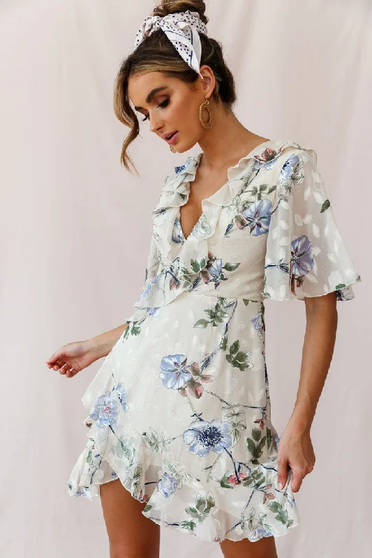 Empire Waist Women Dress to Accentuate the Bust and Conceal the WaistJune Angel Sleeve Ruffle Detail Dress Floral Print Beige Empire Waist Women Dress to Accentuate the Bust and Conceal the WaistJune Angel Sleeve Ruffle Detail Dress Floral Print Beige