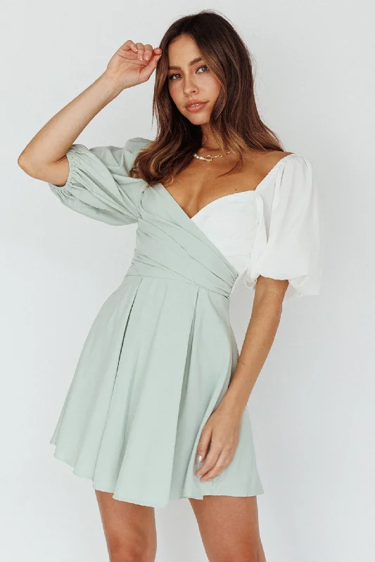 Long - Sleeve Women Dress in Velvet for a Luxurious Winter LookMelie Puff Sleeve Mini Dress Pistachio/White