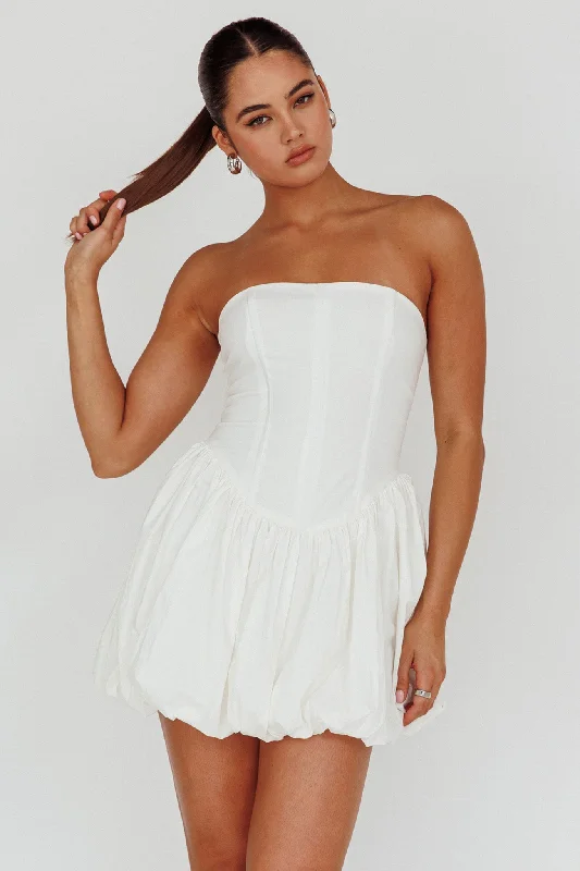 Empire Waist Women Dress to Accentuate the Bust and Conceal the WaistMonti Strapless Bubble Hem Mini Dress White Empire Waist Women Dress to Accentuate the Bust and Conceal the WaistMonti Strapless Bubble Hem Mini Dress White