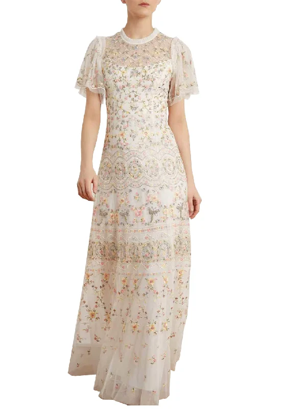 Halter Neck Women Dress to Show Off the Shoulders and NecklineWhite Sweet Petal Short Sleeves Embroidered Gown Halter Neck Women Dress to Show Off the Shoulders and NecklineWhite Sweet Petal Short Sleeves Embroidered Gown