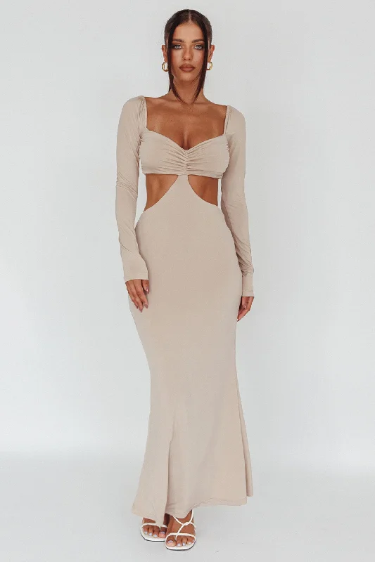 Empire Waist Women Dress to Accentuate the Bust and Conceal the WaistVienna Long Sleeve Cut-Out Waist Maxi Dress Oat