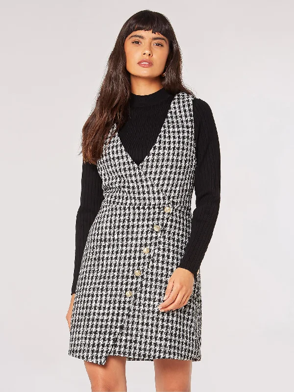 Backless Women Dress for a Sexy and Alluring Look at Evening Events Backless Women Dress for a Sexy and Alluring Look at Evening Events Dogtooth Pinafore Mini Dress Backless Women Dress for a Sexy and Alluring Look at Evening Events Backless Women Dress for a Sexy and Alluring Look at Evening Events Dogtooth Pinafore Mini Dress