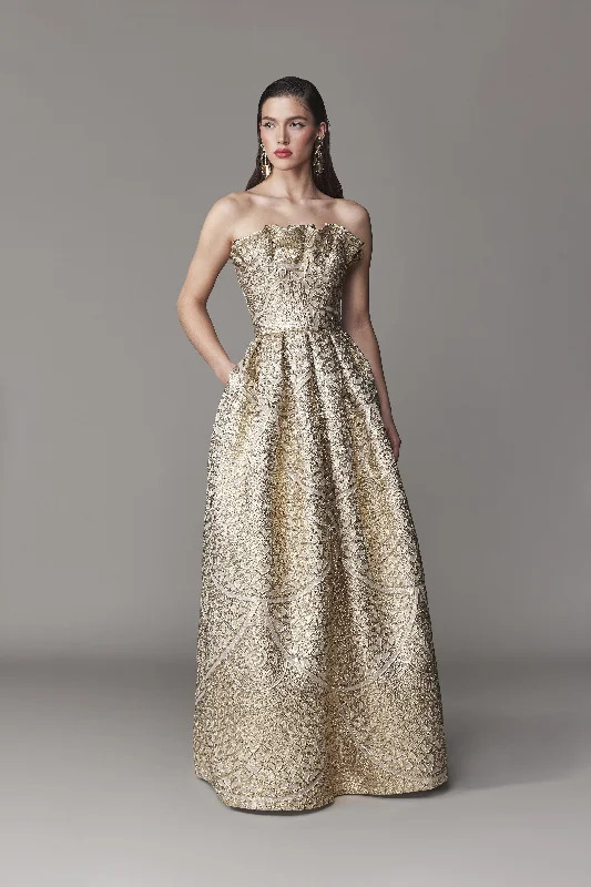 Empire Waist Women Dress to Accentuate the Bust and Conceal the Waist Empire Waist Women Dress to Accentuate the Bust and Conceal the Waist Frascara 4747