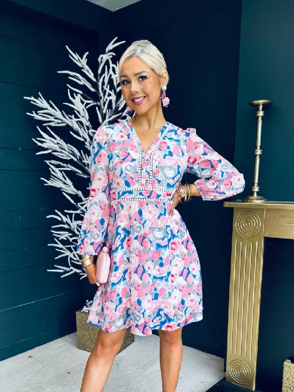 Halter Neck Women Dress to Show Off the Shoulders and Neckline Halter Neck Women Dress to Show Off the Shoulders and Neckline Lana Detailed Floral Mini Dress Pink Halter Neck Women Dress to Show Off the Shoulders and Neckline Halter Neck Women Dress to Show Off the Shoulders and Neckline Lana Detailed Floral Mini Dress Pink