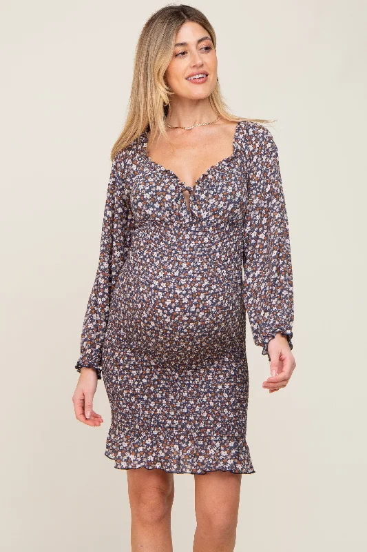 Backless Women Dress for a Sexy and Alluring Look at Evening Events Backless Women Dress for a Sexy and Alluring Look at Evening Events Navy Floral Print Long Sleeve Smocked Maternity Dress