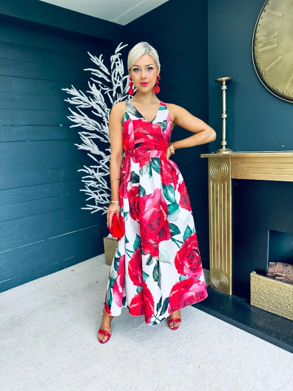 Ruffled Women Dress with Multiple Layers for a Playful and Girly Style Ruffled Women Dress with Multiple Layers for a Playful and Girly Style Sadhbh Floral Occasion Dress Off White