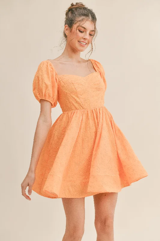 Wrap - Style Women Dress with Adjustable Fit for All Body Types Wrap - Style Women Dress with Adjustable Fit for All Body Types Sweetheart Neckline Embroidered Floral Dress