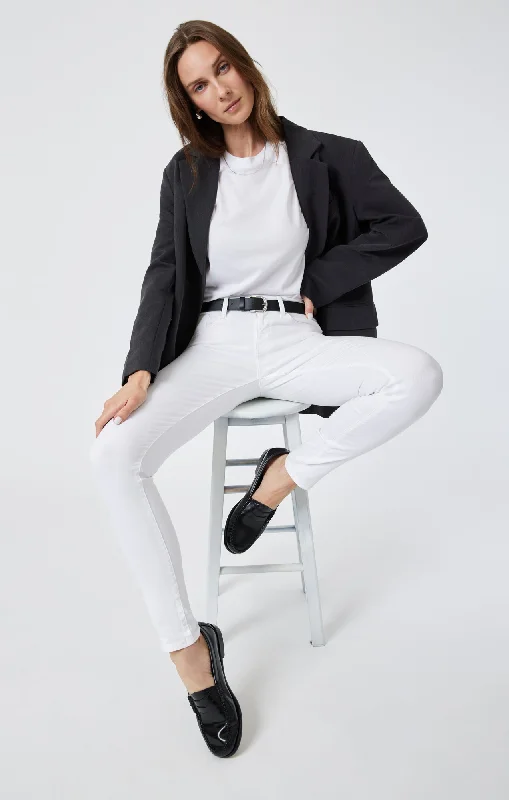 Patchwork Denim Top with a Unique and Artistic AppealALEXA SKINNY IN WHITE FEATHER BLUE