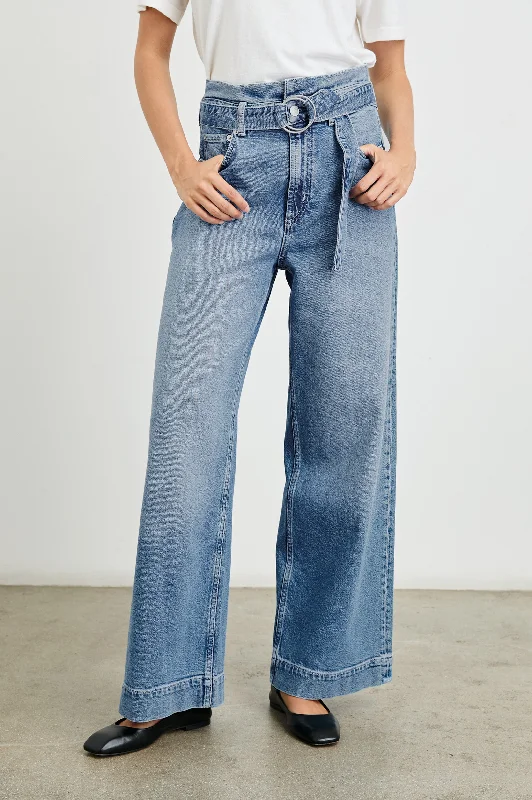 Denim Top with a Floral Print for a Feminine TouchDESCANSO WIDE LEG - CADET BLUE