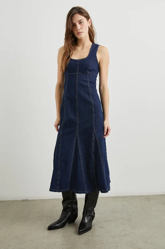 Sleeveless Denim Top for a Cool Summer LookMINNA DRESS - RINSE INDIGO