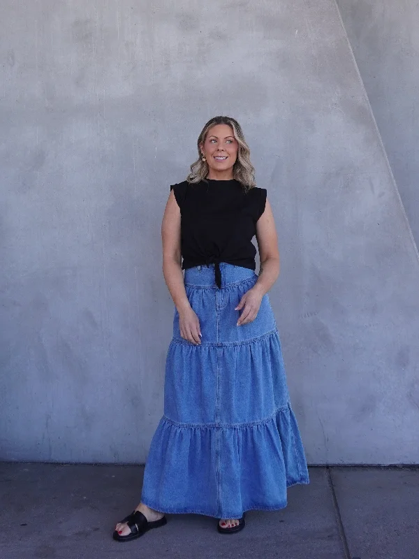 Sleeveless Denim Top for a Cool Summer LookShay Denim Skirt