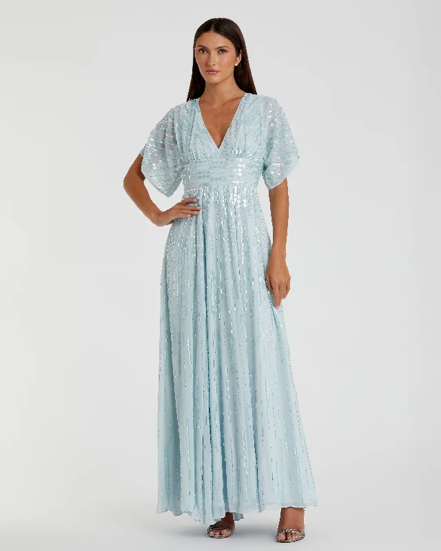 Maxi dresses with a keyhole back for a sexy detailEmbellished V Neck Evening Gown